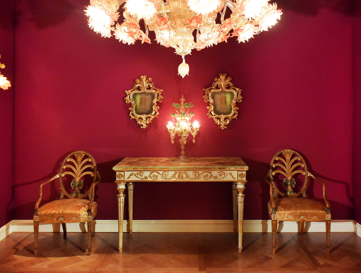Price of wales hand painted armchair, Italian empire consolle, florentine mirror, Murano chandeliere & flambeau | P.& G. Cugini Lanzani